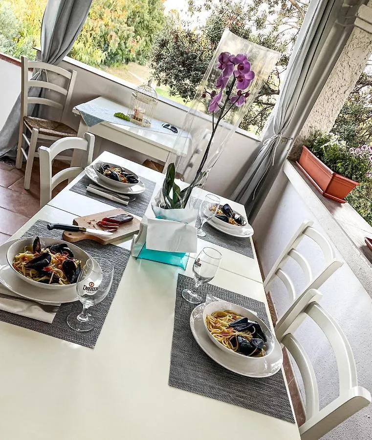 Santu Paulu Country House Posada  Italia
