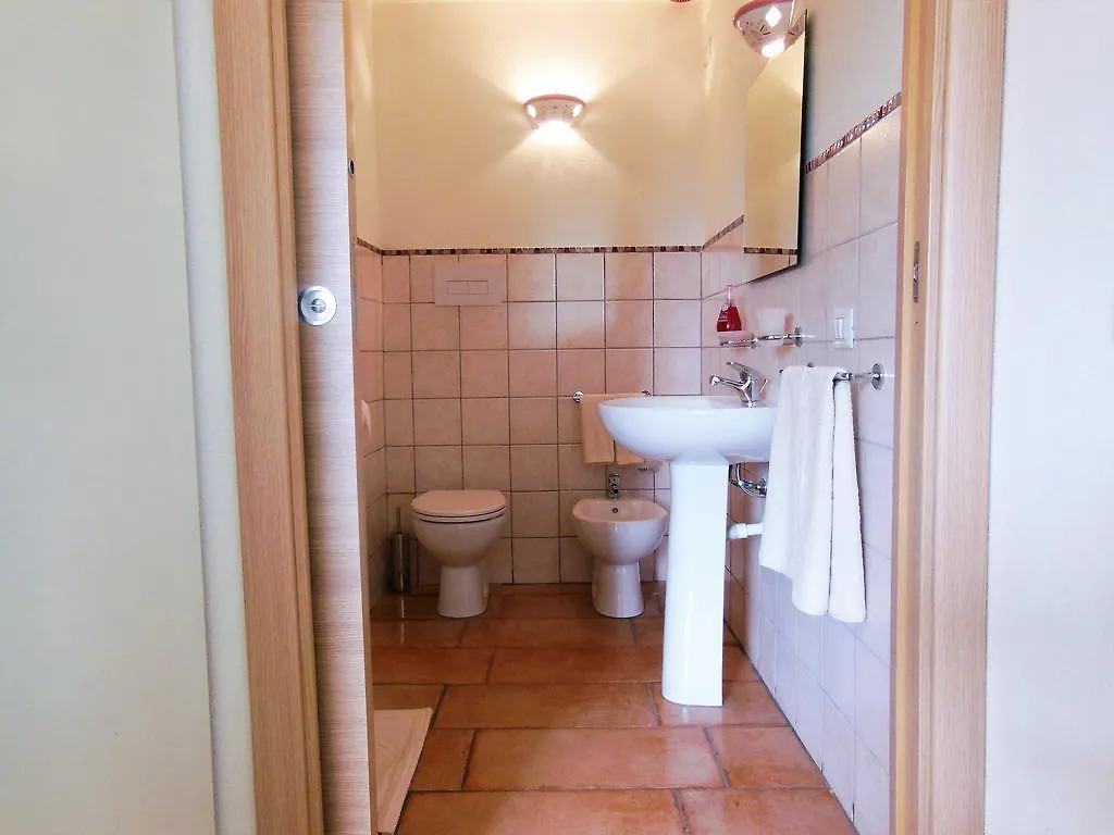 Santu Paulu Country House Posada  Italia